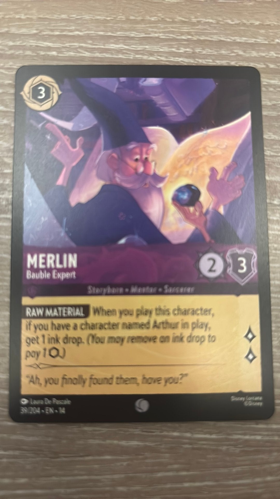 Disney Lorcana Merlin bauble expert 39-204 14HPC nonfoil, Ophalen of Verzenden, Zo goed als nieuw
