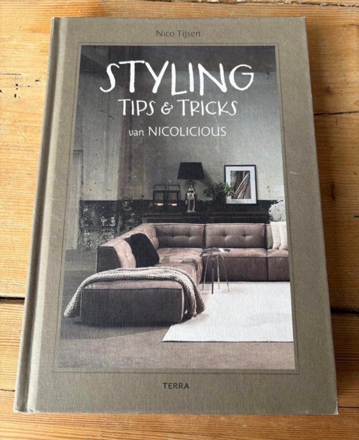 Boek ‘styling tips & tricks van Nicolicious’, Ophalen, Nieuw