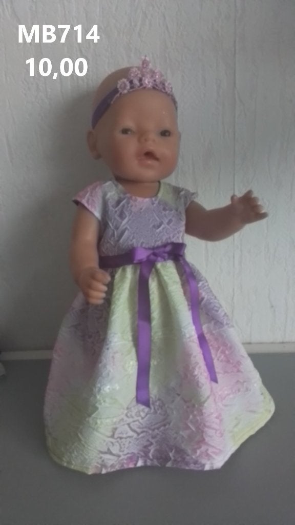 Poppenkleertjes baby born. Feestjurk. Opbrengst KiKa., Ophalen of Verzenden, Nieuw, Babypop