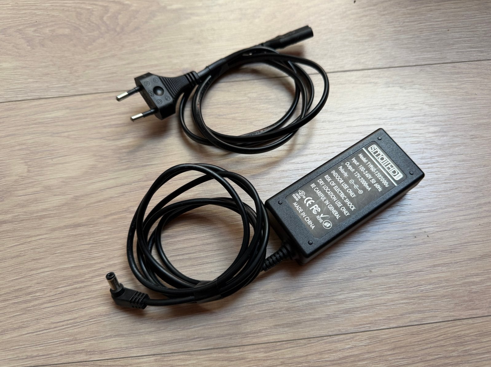 SmallHD Voedingsadapter 12V-2000mA, Smallhd, Ophalen of Verzenden, Zo goed als nieuw, Nvt