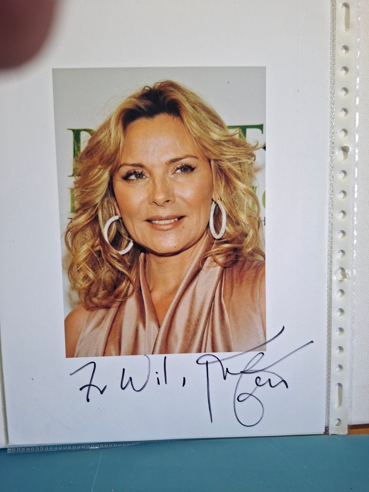 KIM CATTRALL ACTRESS, Verzamelen, Muziek, Artiesten en Beroemdheden, Verzenden, Nieuw, Foto of Kaart, Gesigneerd