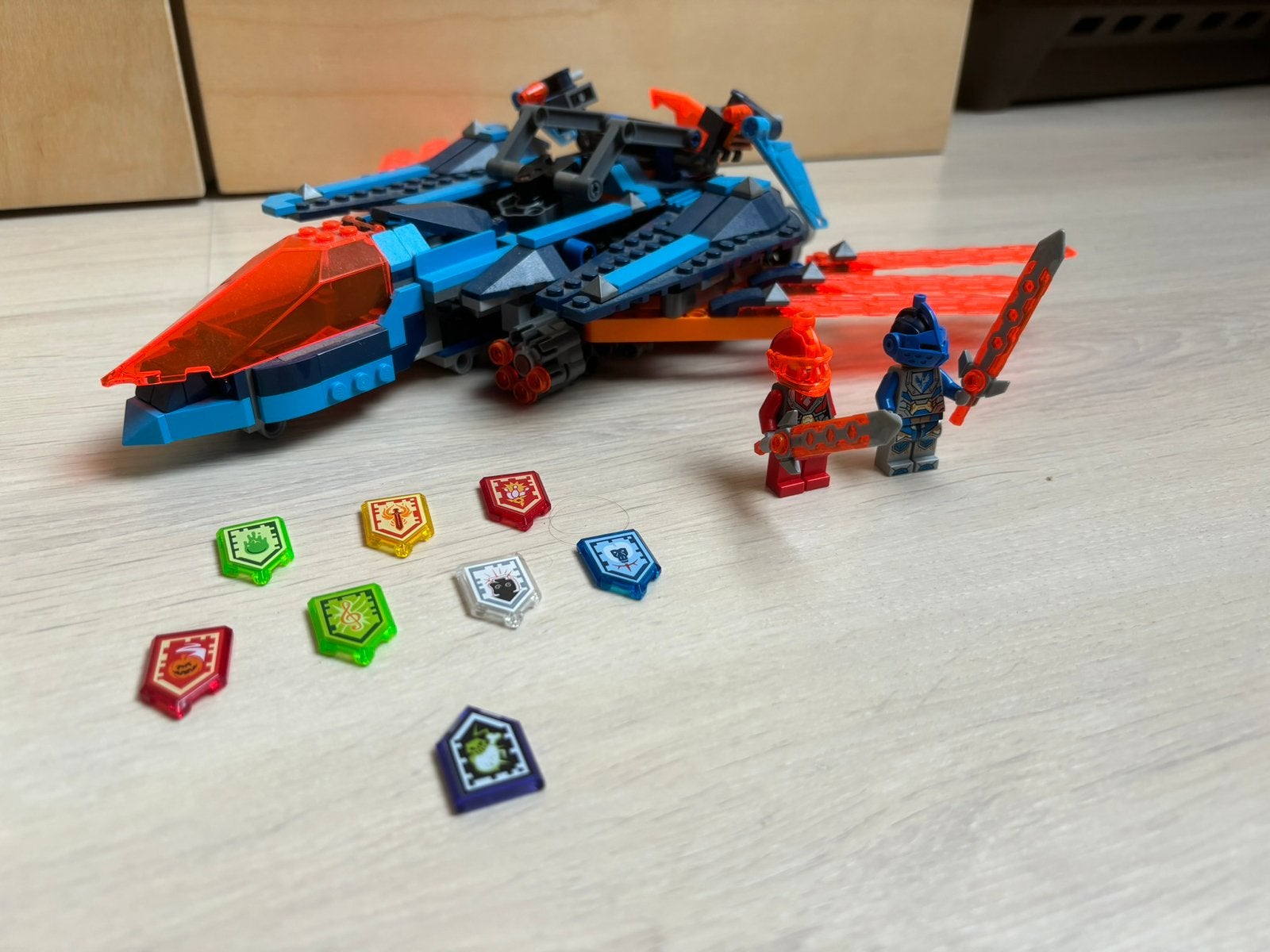 LEGO Nexo Knights 70351 met boekje en veel schilden, Ophalen of Verzenden, Gebruikt, Overige merken