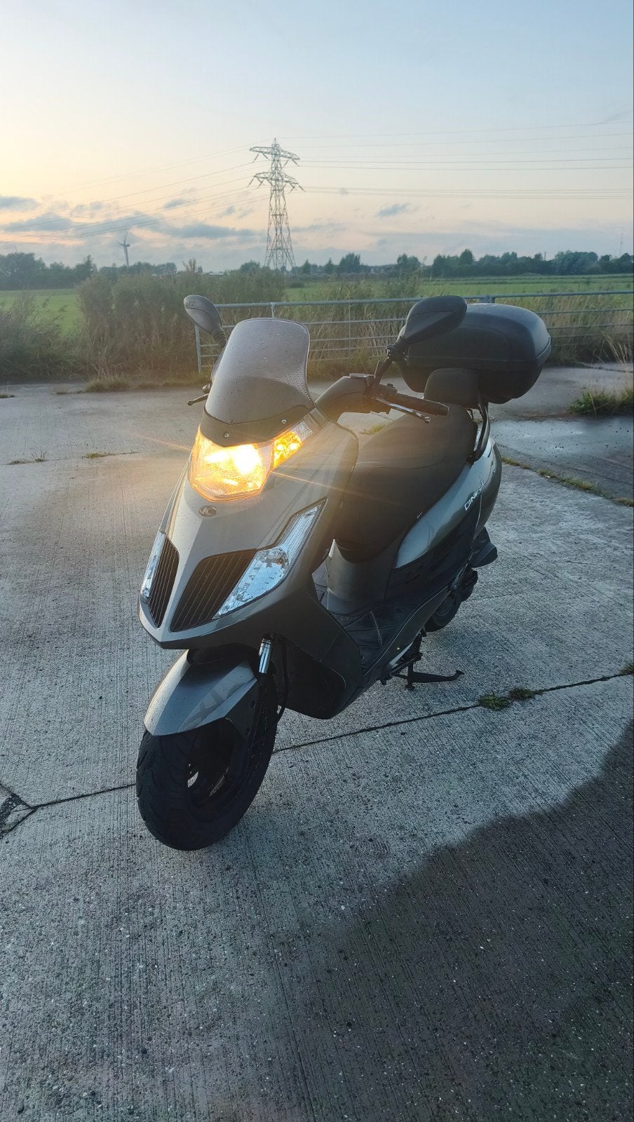 Kymco dink 50 • nieuwstaat, Ophalen of Verzenden, Overige typen