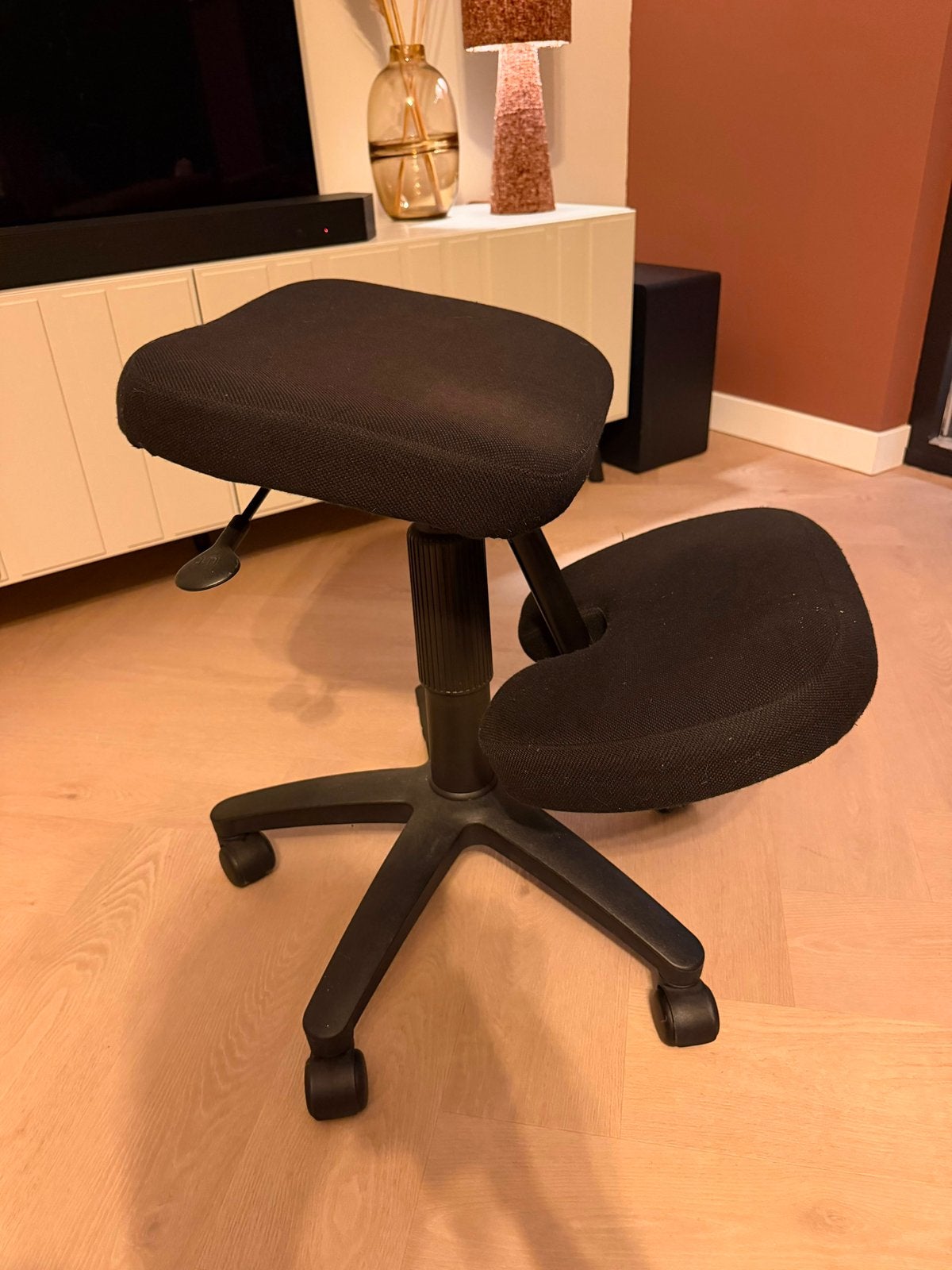 Ergonomische bureaukruk, Ophalen, Gebruikt, Zwart, Eén