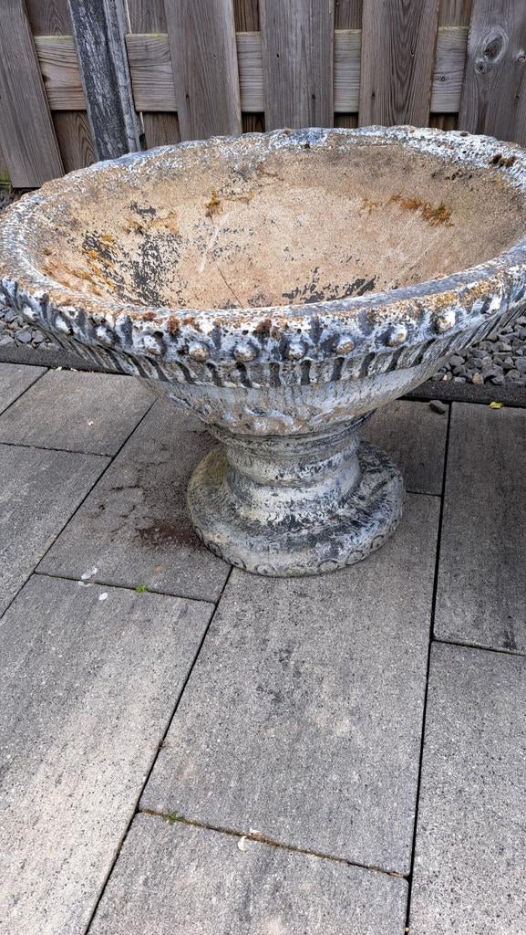Antieke stenen bloempot/schaal voor tuin of terras, Tuin en Terras, Ophalen, Gebruikt, Minder dan 60 cm, Rond