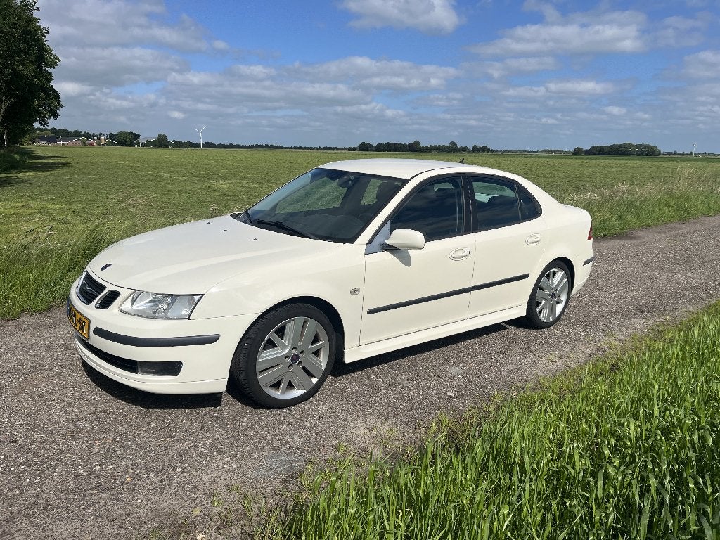 Saab 9-3 1.8 T Sport Sedan AUT 2007 Wit, 1998 cc, Zwart, 4 cilinders, Leder en Stof