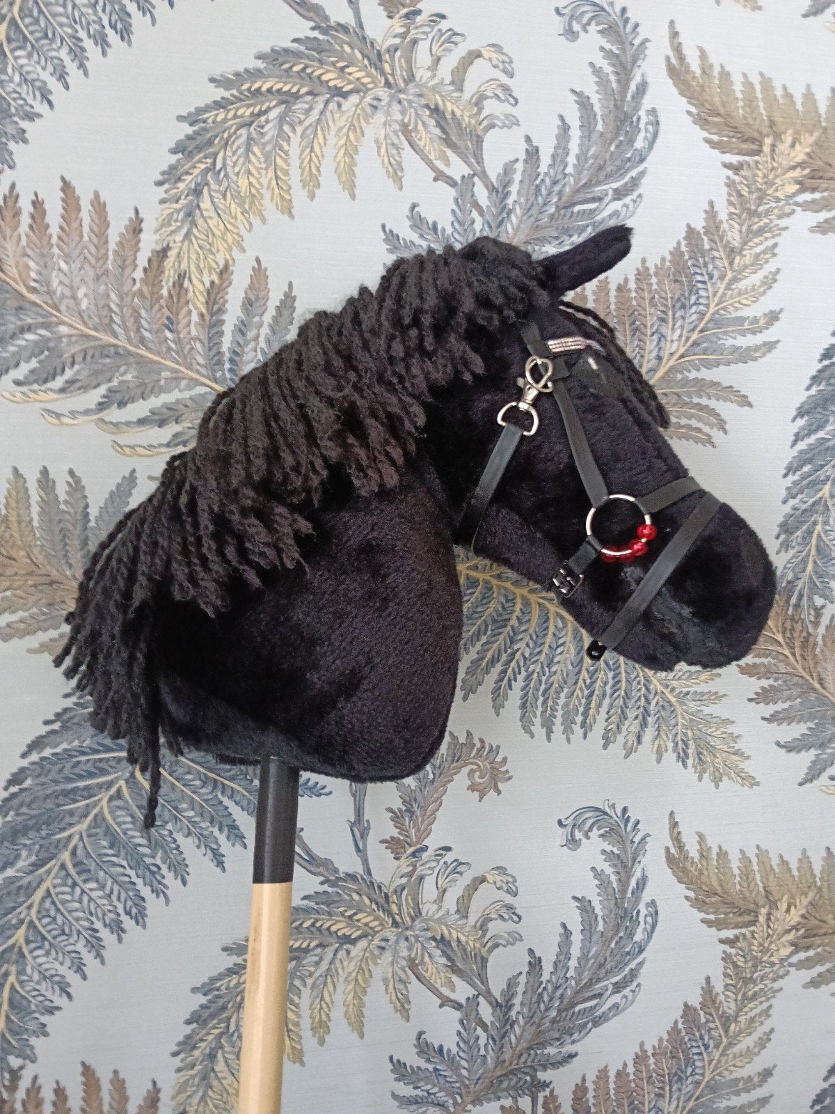 Hobbyhorse Zwart met Hoofdstel - Handgemaakt, Ophalen of Verzenden, Zo goed als nieuw, Jongen of Meisje