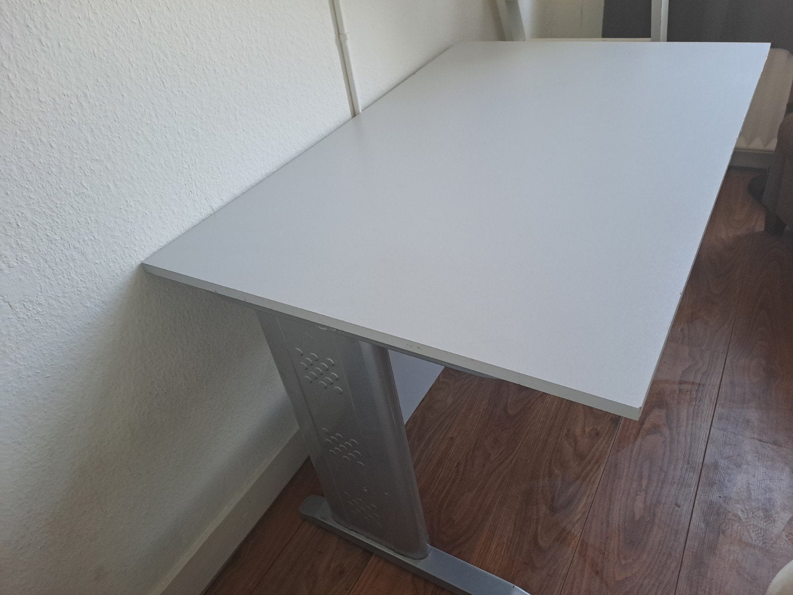Bureau, Ophalen, Gebruikt, 120 cm, Hout