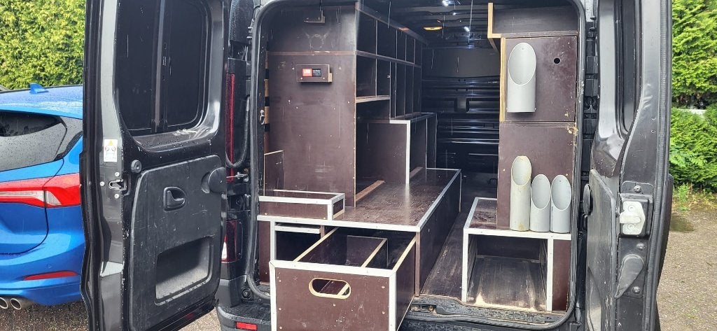 Bedrijfswageninrichting Renault Trafic / Opel Vivaro, Auto diversen, Ophalen, Gebruikt