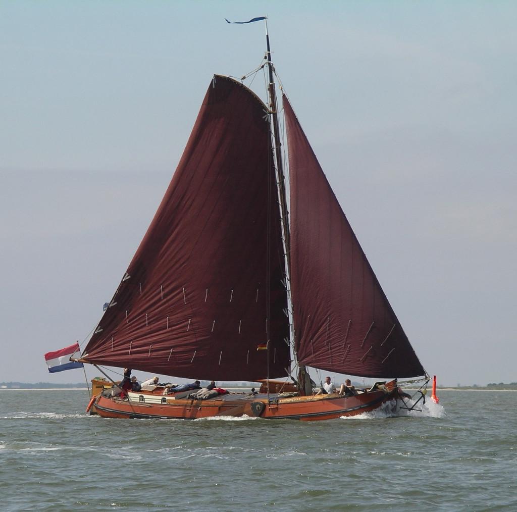 Piipster skûtsje uit 1910, Watersport en Boten, Platbodems, Ophalen, Gebruikt, Staal, Diesel
