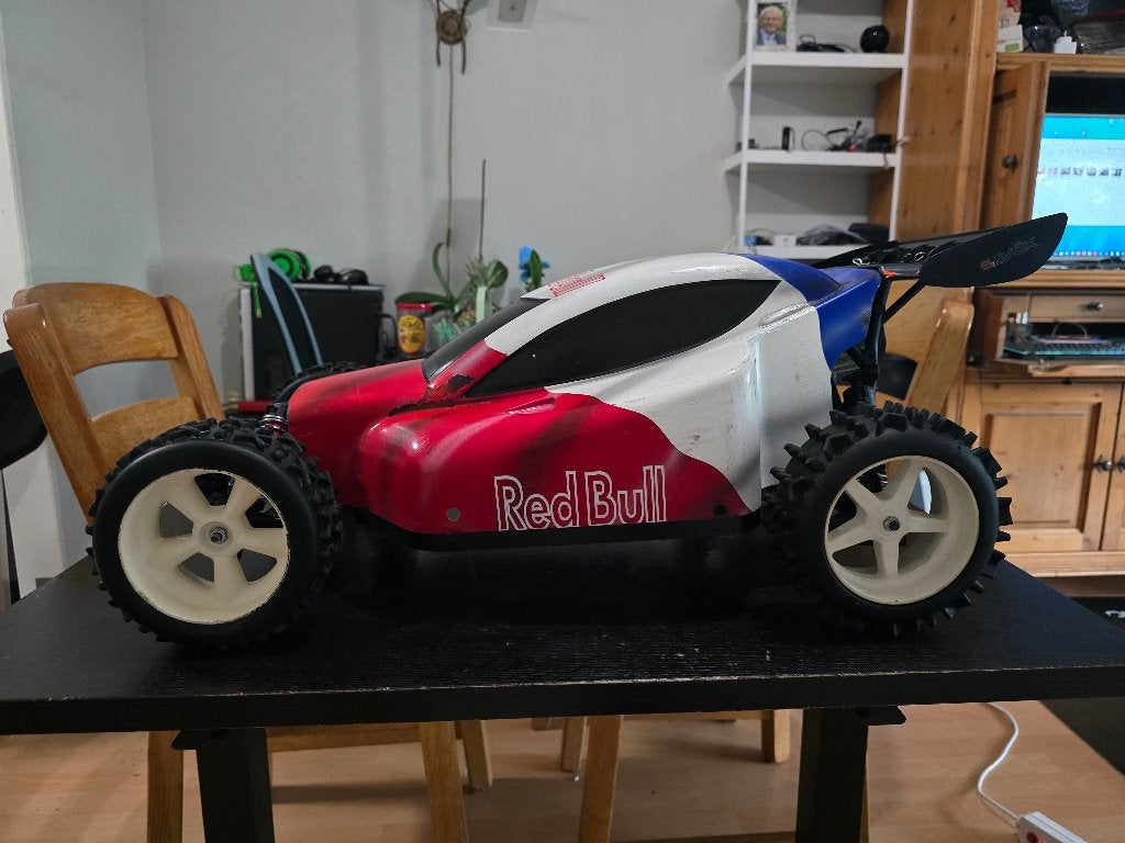 zeer mooie FG marder tuned 26cc, Benzine, Auto offroad, Ophalen of Verzenden, Zo goed als nieuw