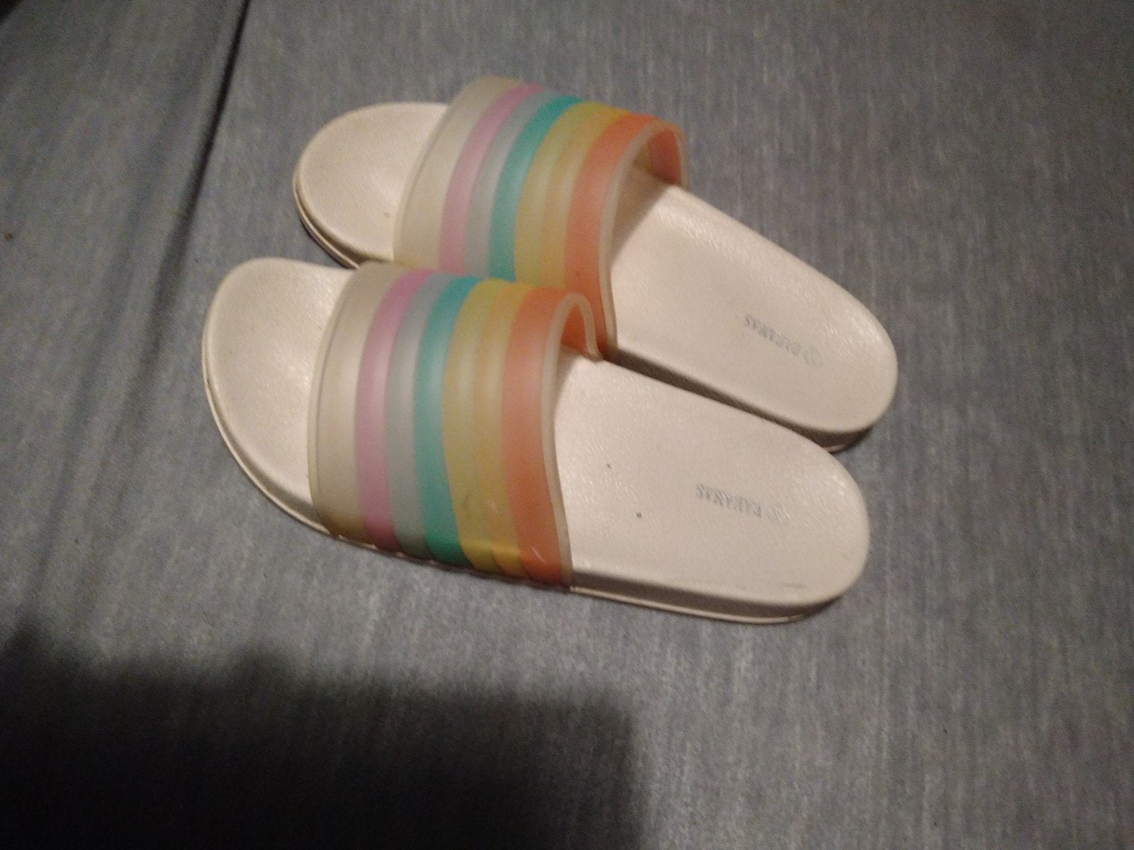 Regenboog slippers, Ophalen, Gebruikt, Meisje