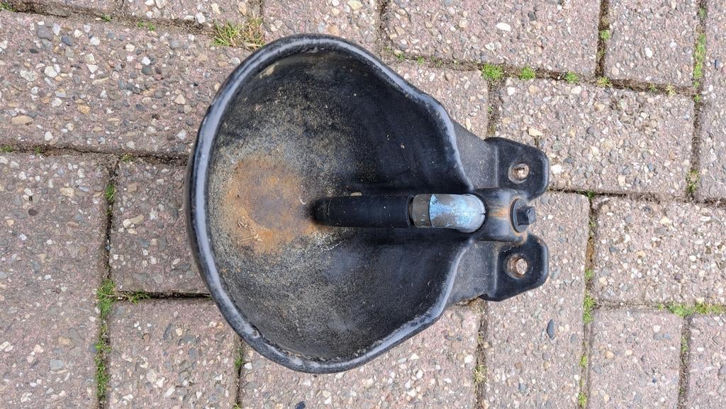 Paarden en pony's drinkbak, Ophalen