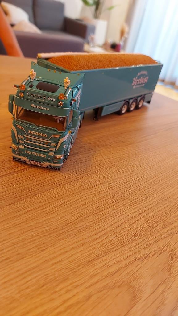 4 Verbist modelletjes - Scania vrachtwagens, Hobby en Vrije tijd, Overige merken, 1:50 of kleiner, Ophalen of Verzenden, Zo goed als nieuw