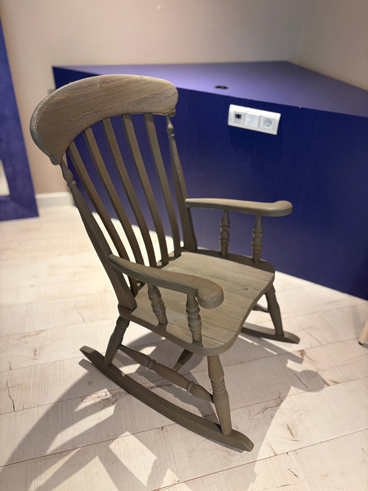 Schommelstoel grijs/groen kleur, Kinderen en Baby's, Kinderkamer | Tafels en Stoelen, Ophalen, Gebruikt, Stoel(en)