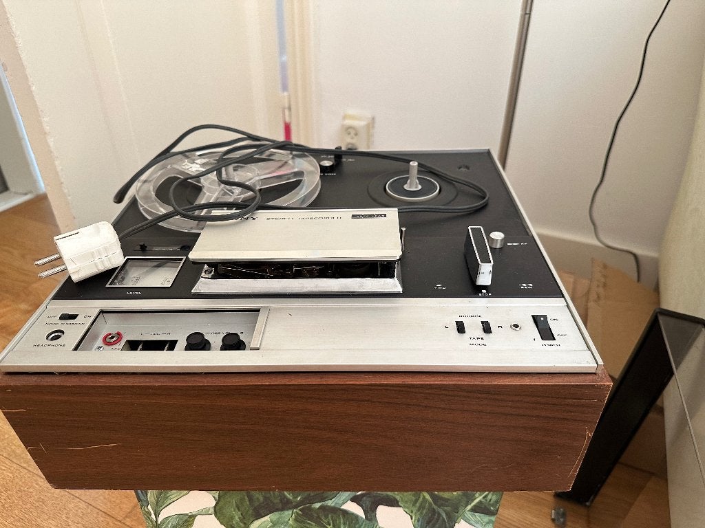 Sony TC 355 bandrecorder, Ophalen, Bandrecorder, Met stofkap