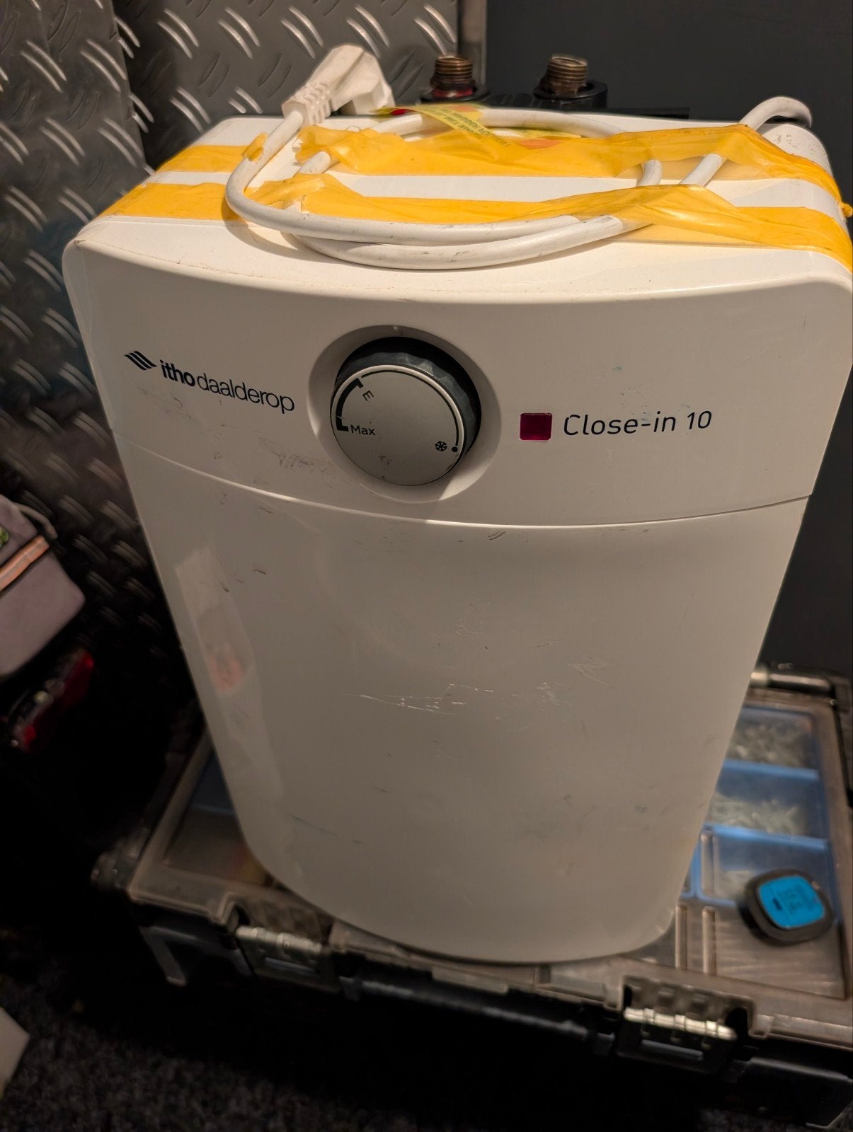 Itho Daalderop Close-in 10 liter boiler, Gebruikt, Aardgas, Minder dan 20 liter, Onbekend