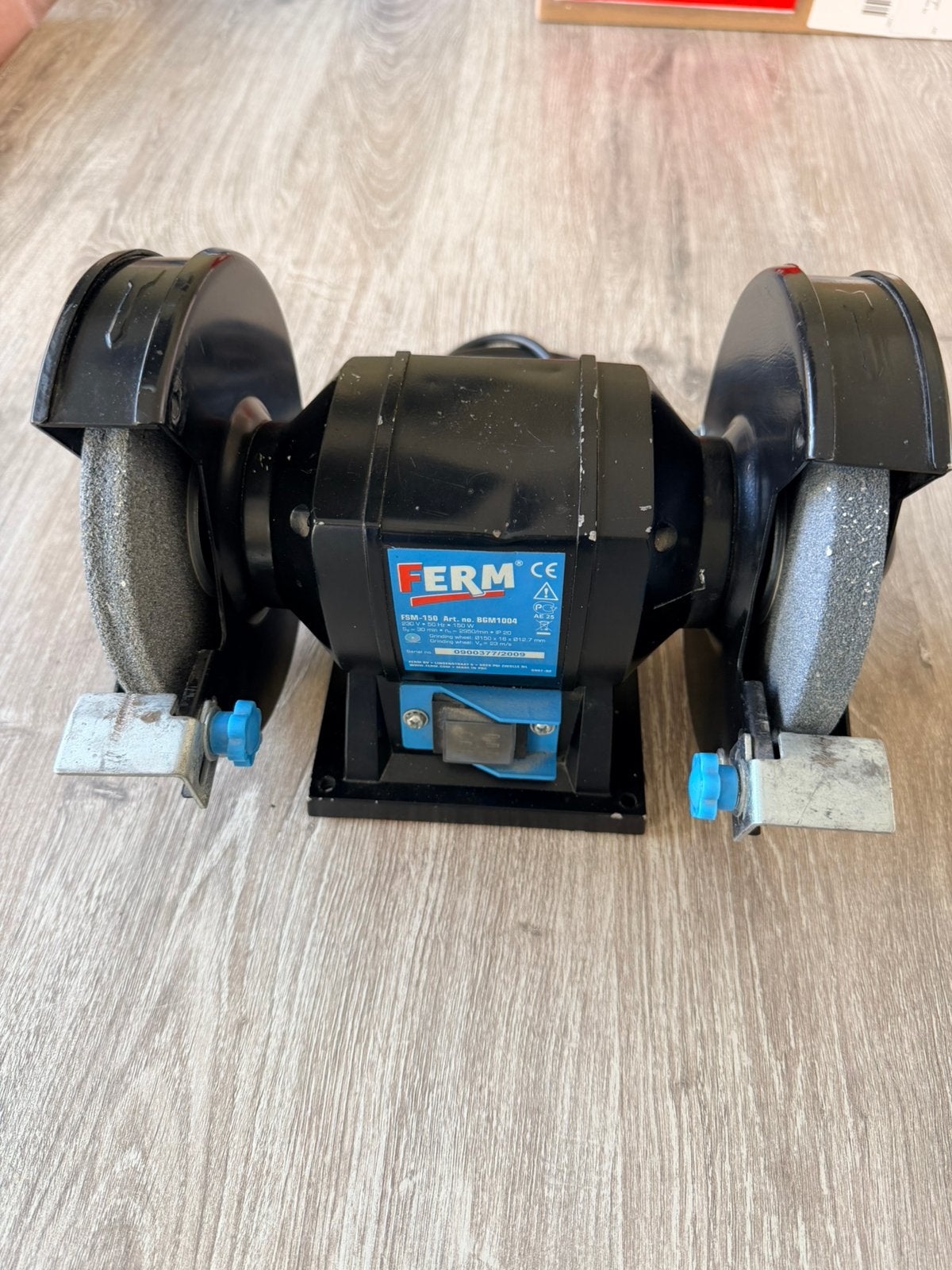 Slijpmachine, Doe-het-zelf en Verbouw, Gereedschap | Slijpmachines, Ophalen of Verzenden, Zo goed als nieuw, Minder dan 700 watt