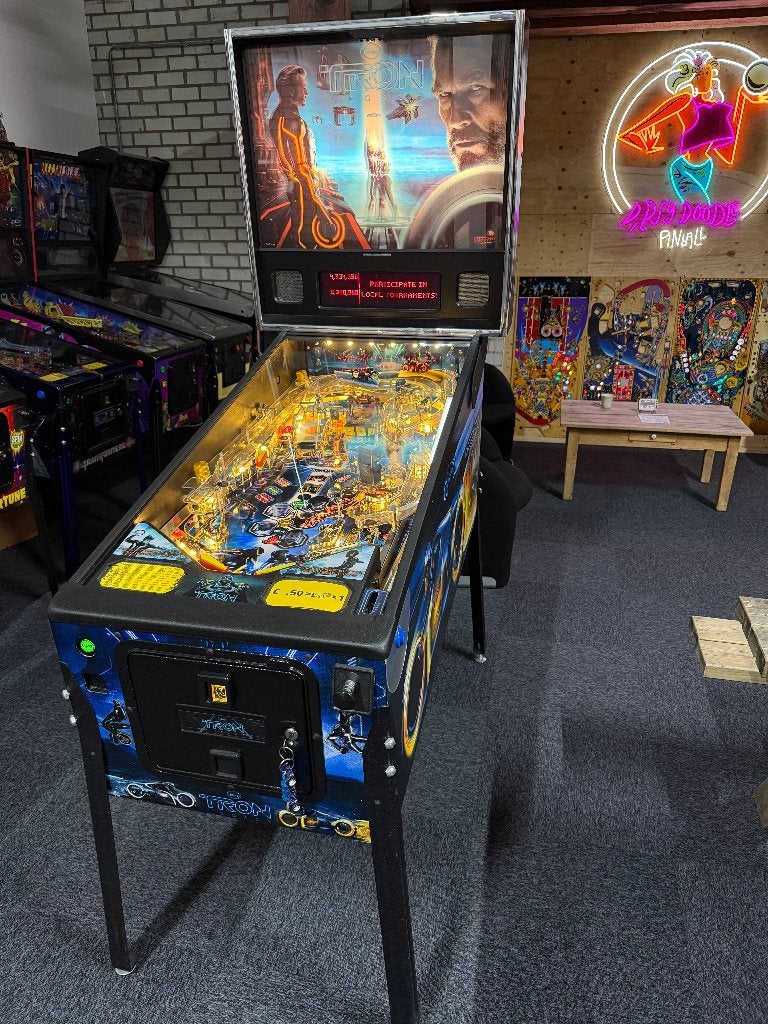 Stern - Disney's Tron Pro Flipperkast. als nieuw !