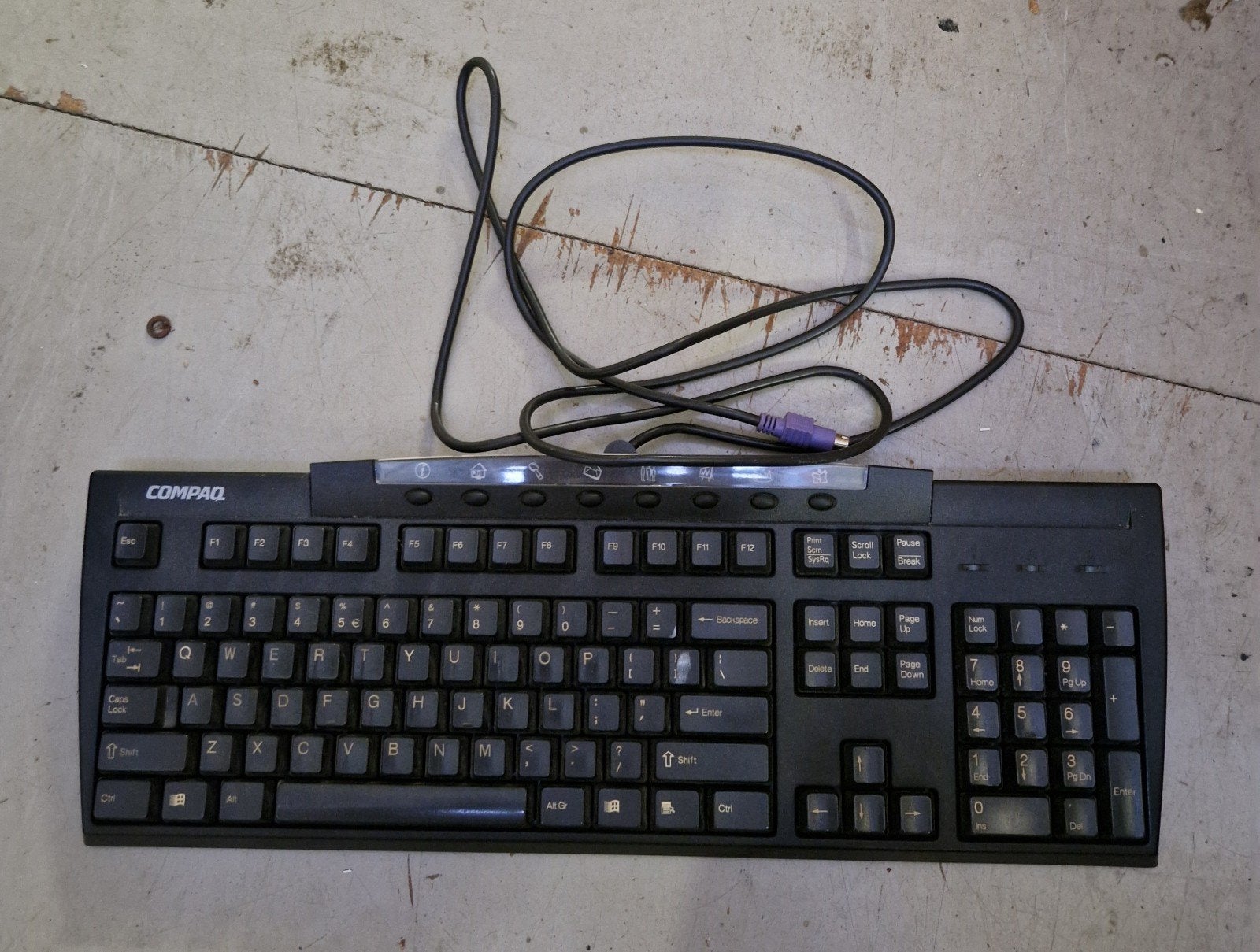 Compaq Toetsenbord - Bedraad Qwerty, Computers en Software, Toetsenborden, Gebruikt, Compaq, Ophalen of Verzenden, Qwerty