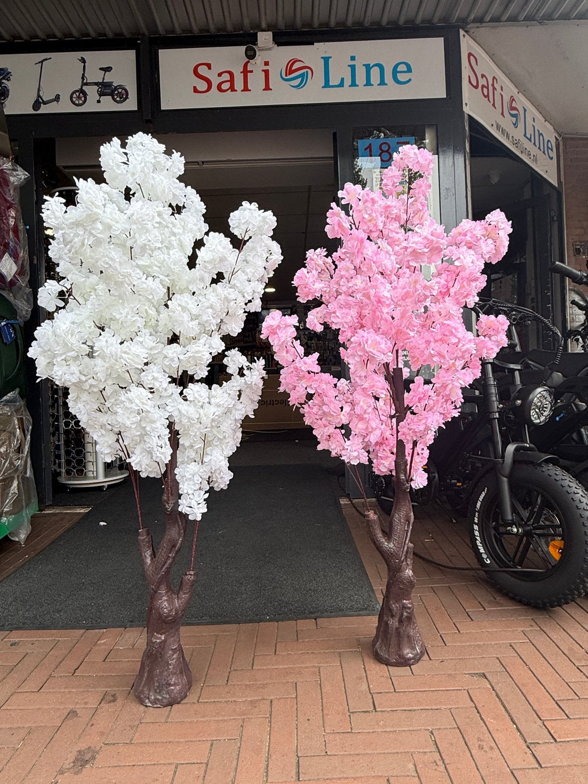 Kunstbomen 180 cm en 140 cm - Tijdelijke aanbieding!, Ophalen of Verzenden, Nieuw