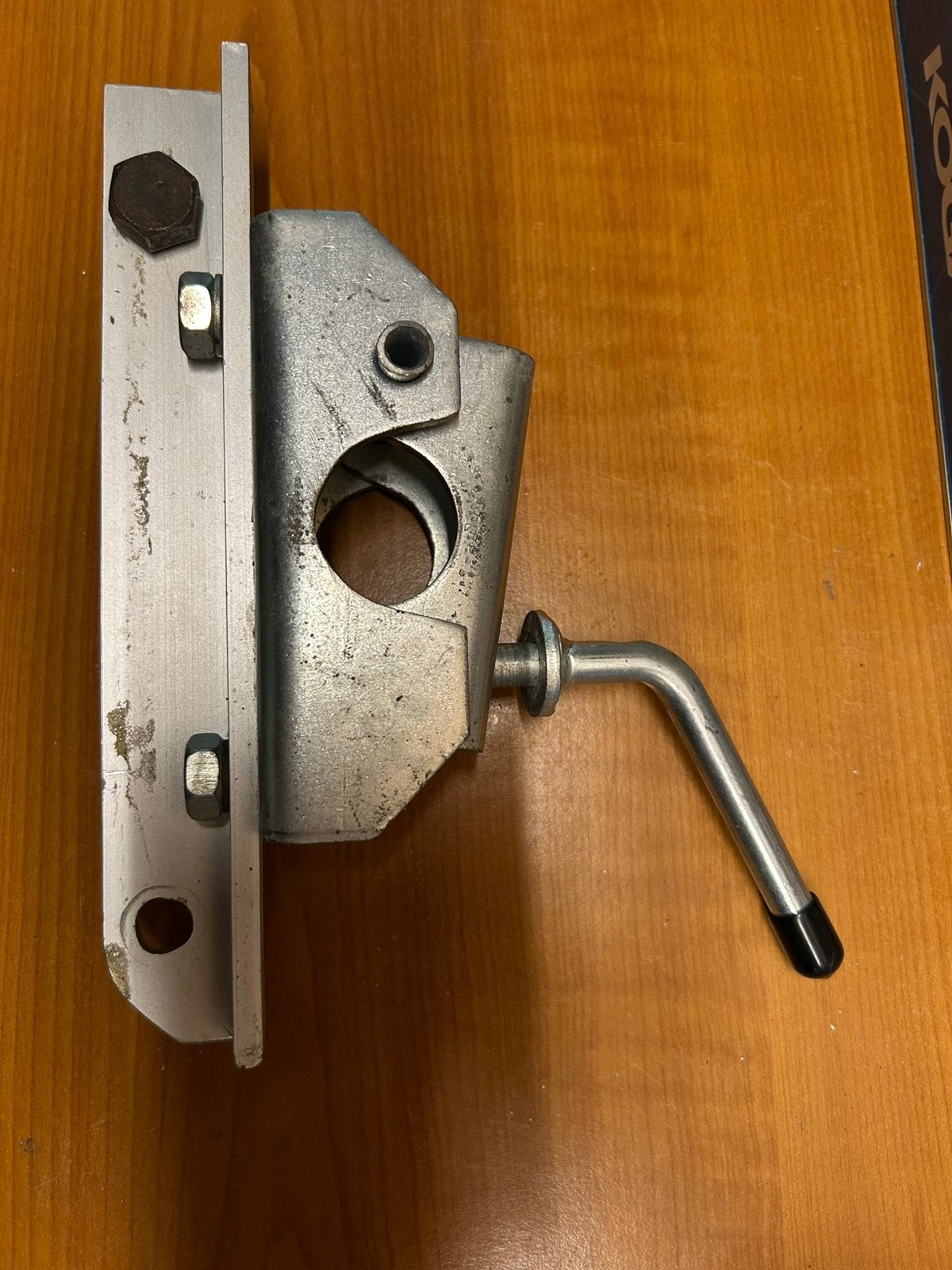 KLEM VOOR NEUSWIEL 40 mm VOOR CARAVAN OF AANHANGWAGEN, Ophalen, Nieuw