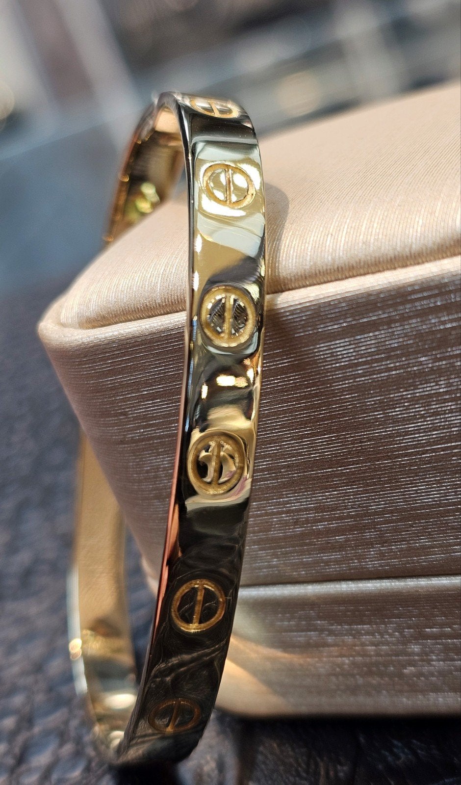Prachtige 14k massieve Cartier Love-armband met schroef, Ophalen of Verzenden, Zo goed als nieuw, Goud, Goud