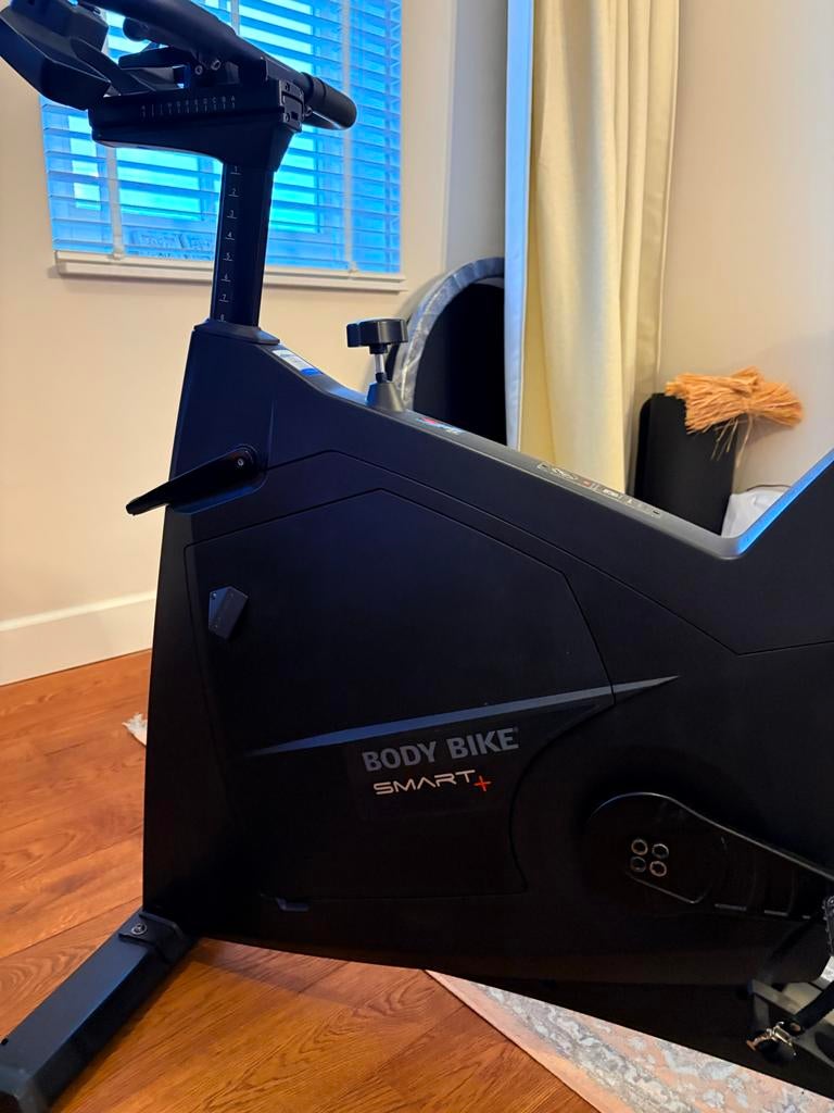 BODY BIKE SMART+ Spinningbike, Ophalen, Spinningfiets, Zo goed als nieuw, Metaal