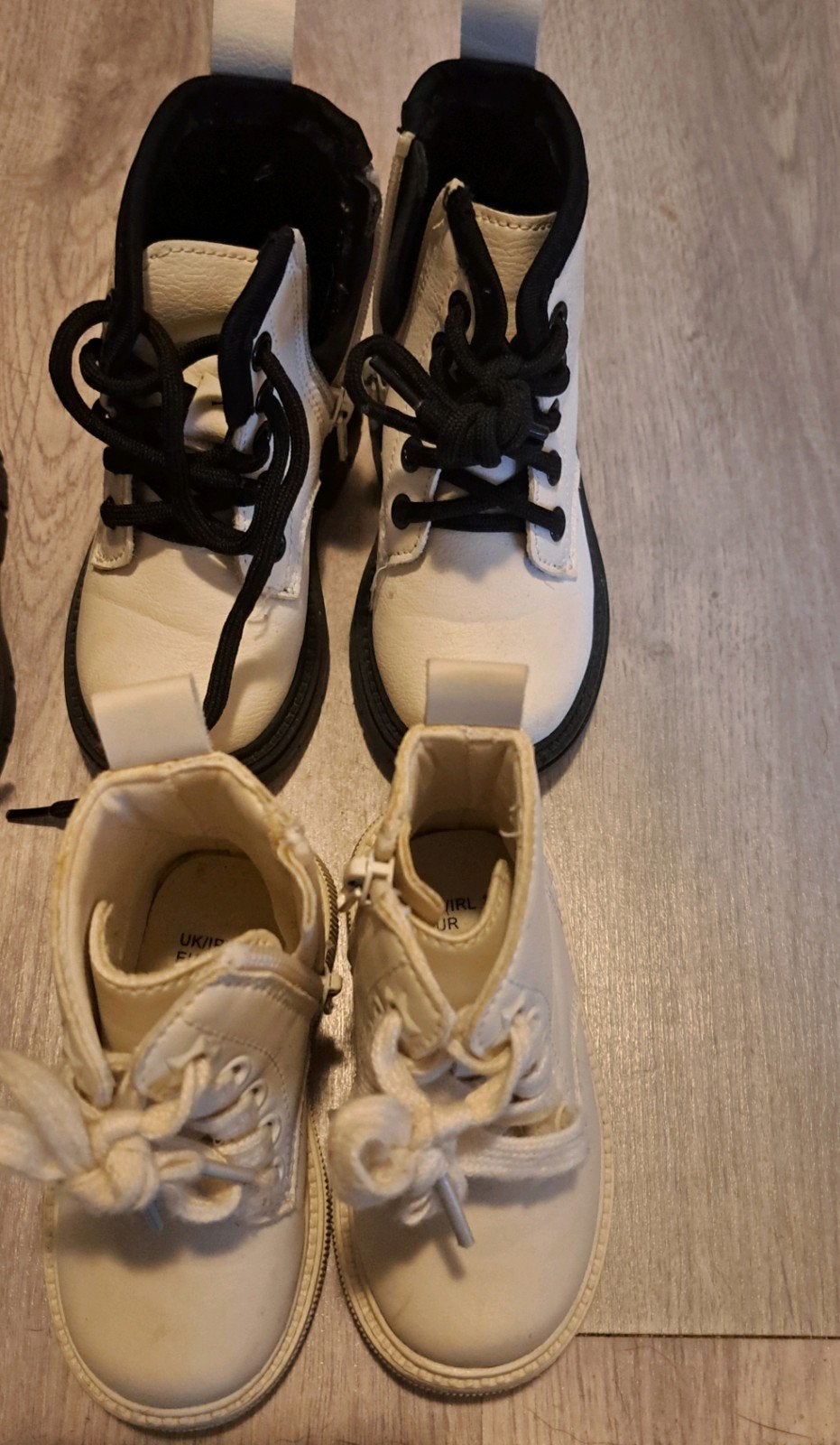 kinderschoentjes, Ophalen of Verzenden, Zo goed als nieuw, Meisje, Schoenen