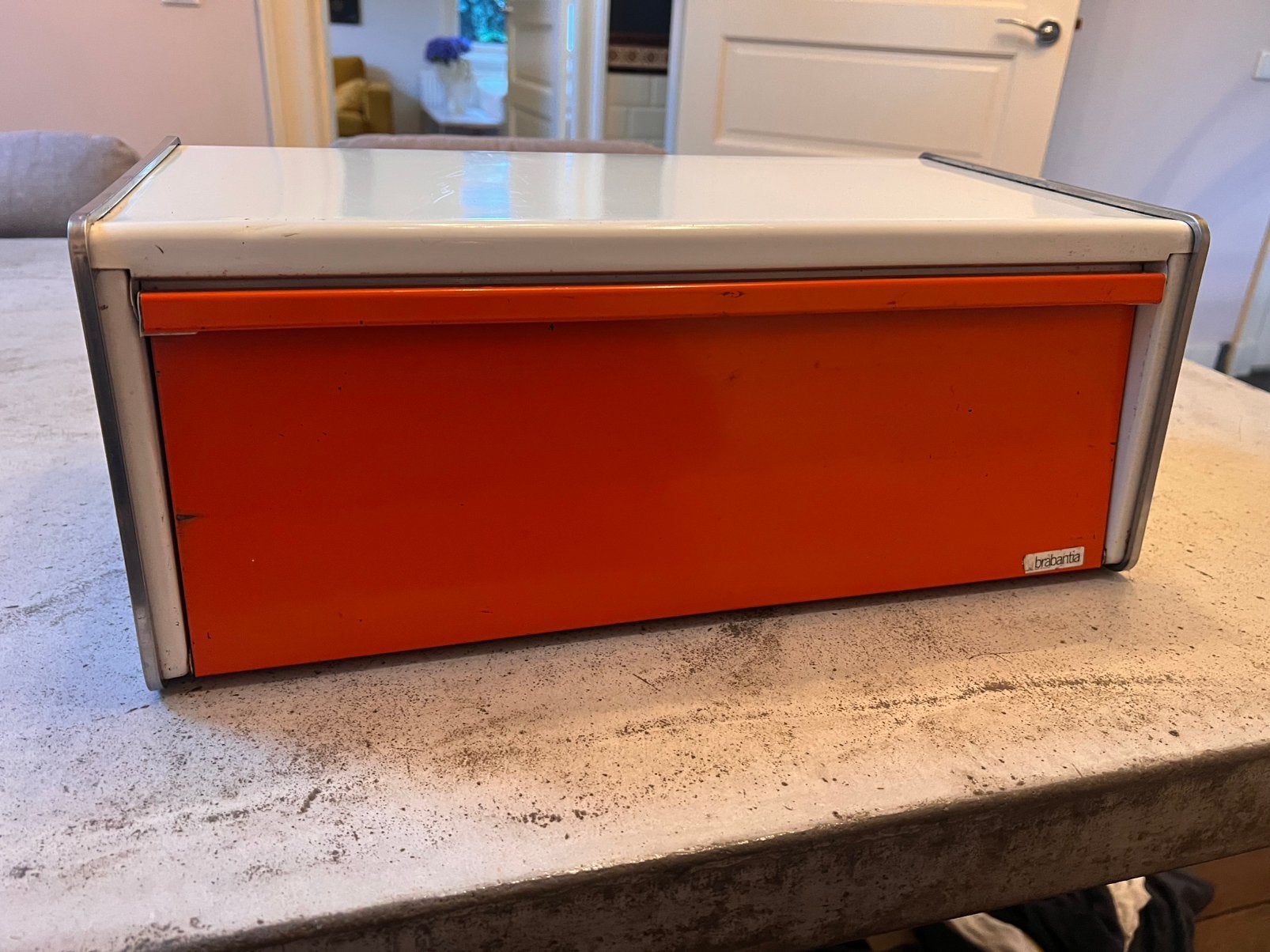 Vintage Brabantia broodtrommel jaren 70 – oranje/wit retro, Ophalen, Gebruikt, Metaal, Brabantia