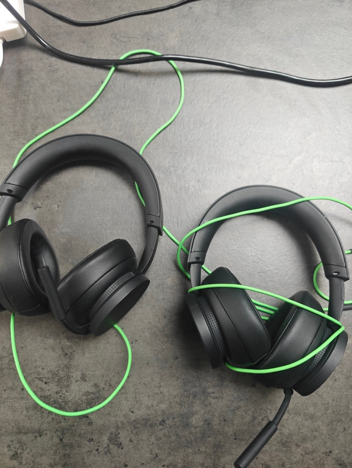 2 x Xbox Headset koptelefoon voor Series X/S, Spelcomputers en Games, Ophalen of Verzenden, Zo goed als nieuw, Overige typen, Xbox Series S