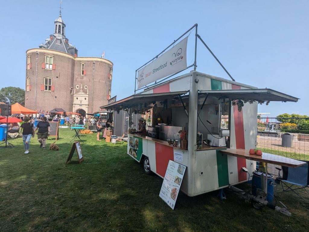 Te Huur: Volledig Uitgeruste Foodtruck/Verkoopwagen, Ophalen of Verzenden