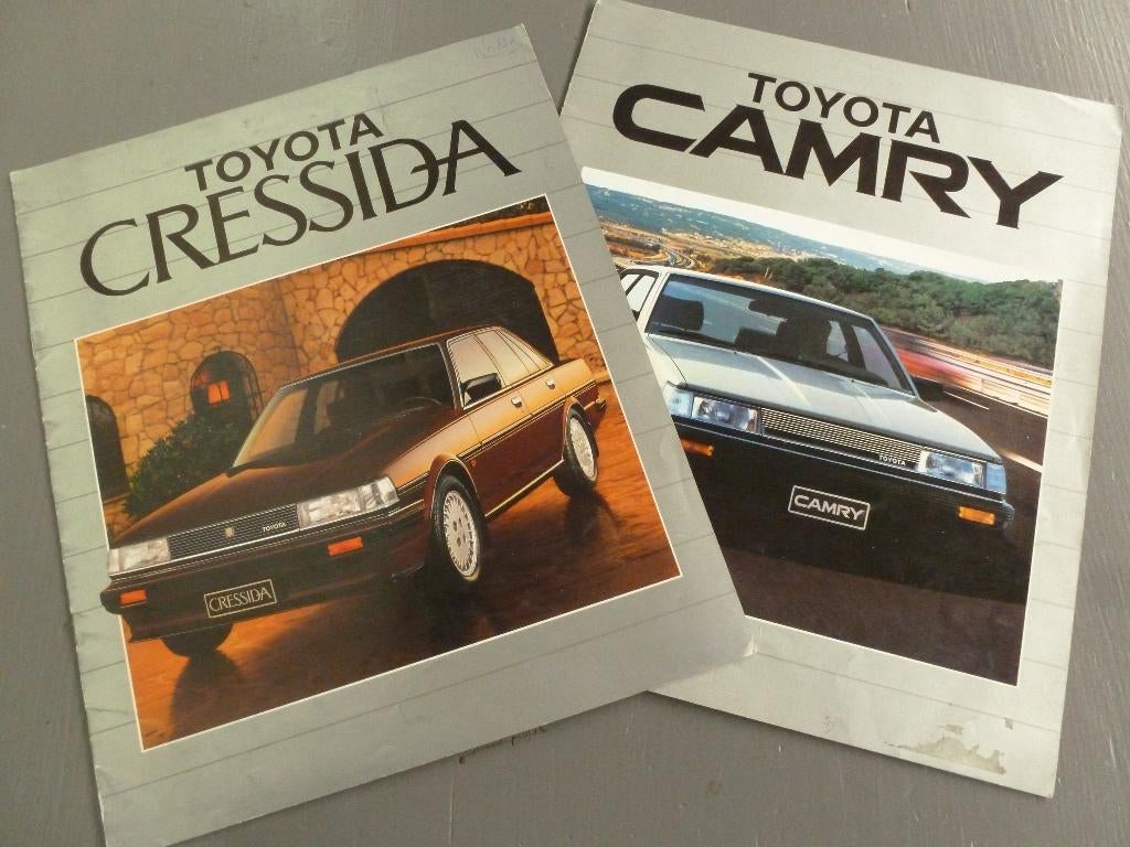 Toyota Camry Cressida folder nederlands 2 voor 5,00, Ophalen of Verzenden, Gelezen, Toyota