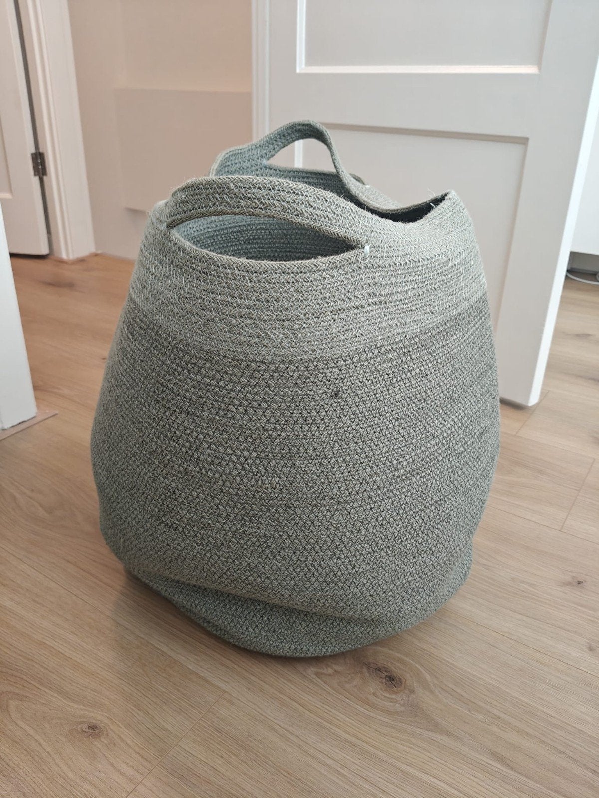 Licht groene juten wasmand met hengsels, Ophalen, Gebruikt, Groen, Natuurlijk materiaal