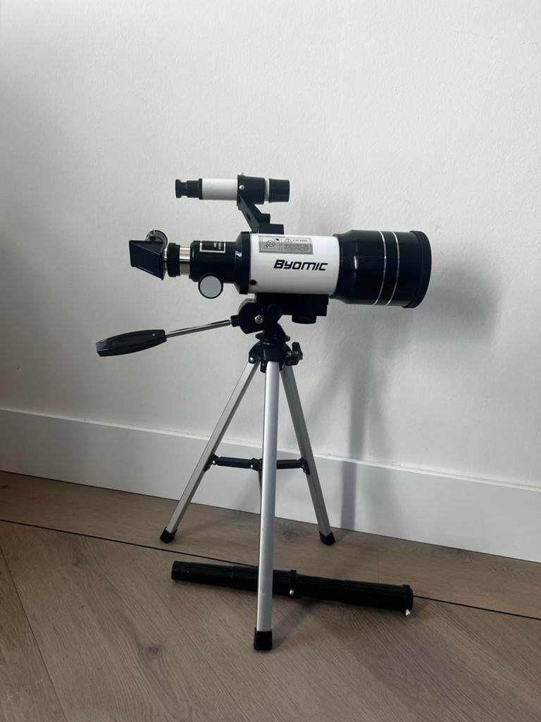 BYOMIC Telescoop Model 30070 met Statief, Ophalen, Lenzentelescoop (refractor), Met statief, Zo goed als nieuw