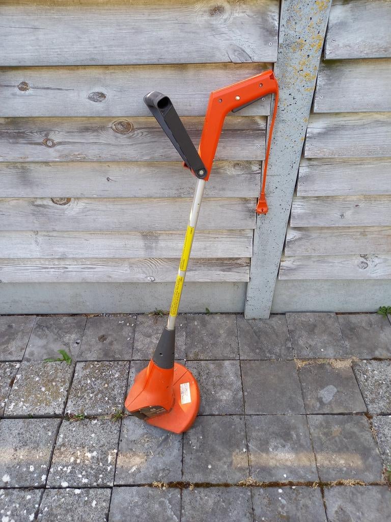 Husqvarna DUO elektrische grastrimmer, Ophalen, Gebruikt, 10 tot 30 cm, Elektrisch
