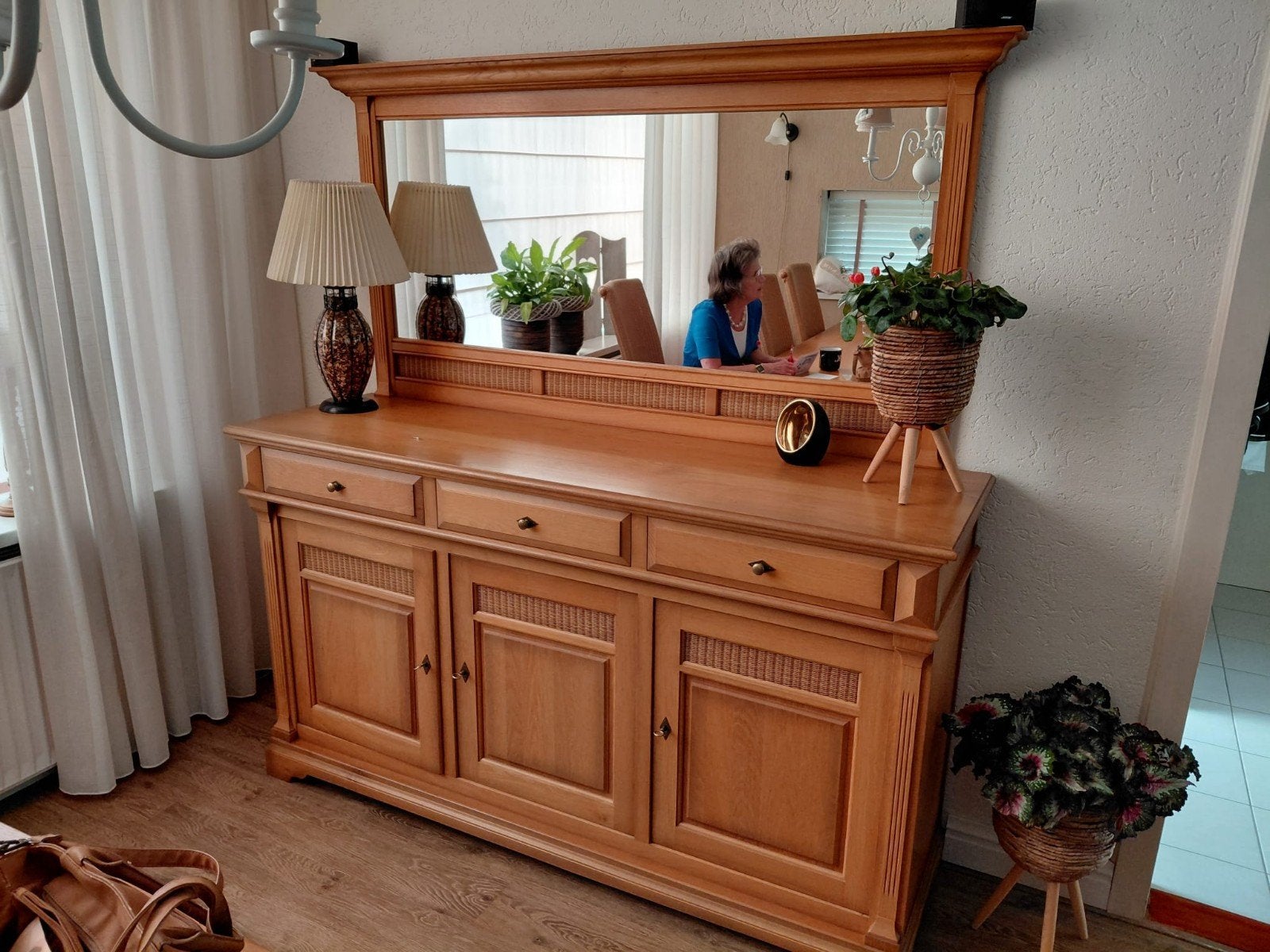 Blank eiken patine dressoir met spiegel - 180x53x100 cm, Huis en Inrichting, Kasten | Dressoirs, Ophalen, Gebruikt, 150 tot 200 cm