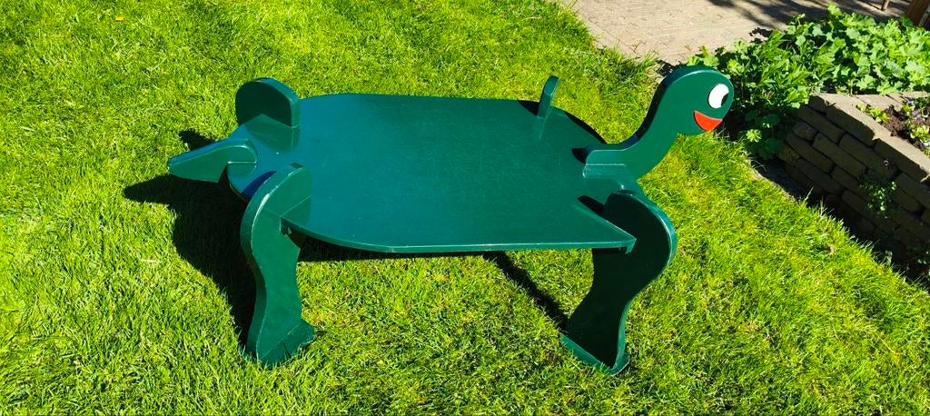 Tafel uniek object. Schildpad model. Kleutertafel. h 36,5 cm, Ophalen, Gebruikt, Tafel(s)