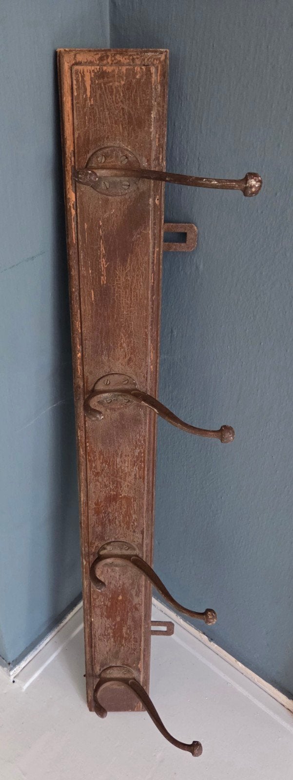 Brocante Franse houten kapstok met 4 grote, stevige haken, Ophalen