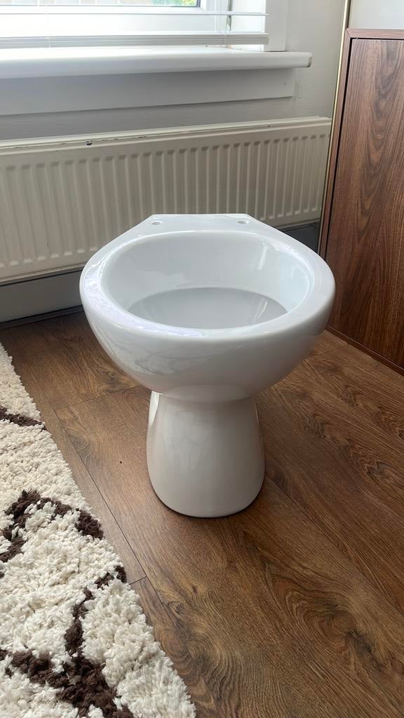 Staand toilet wit glans, Ophalen, Nieuw, Toilet