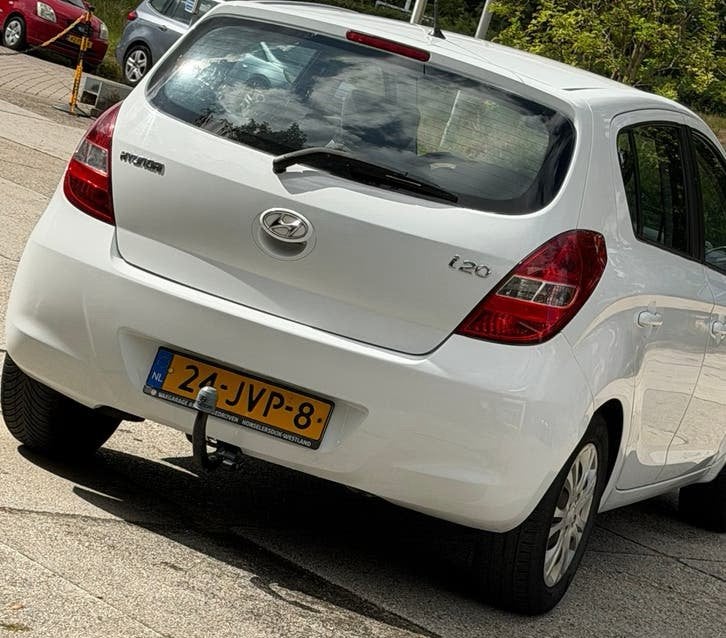 Hyundai i20 1.2 5-DRS 2009 Wit, 450 kg, 31 €/maand, 4 cilinders, Wit