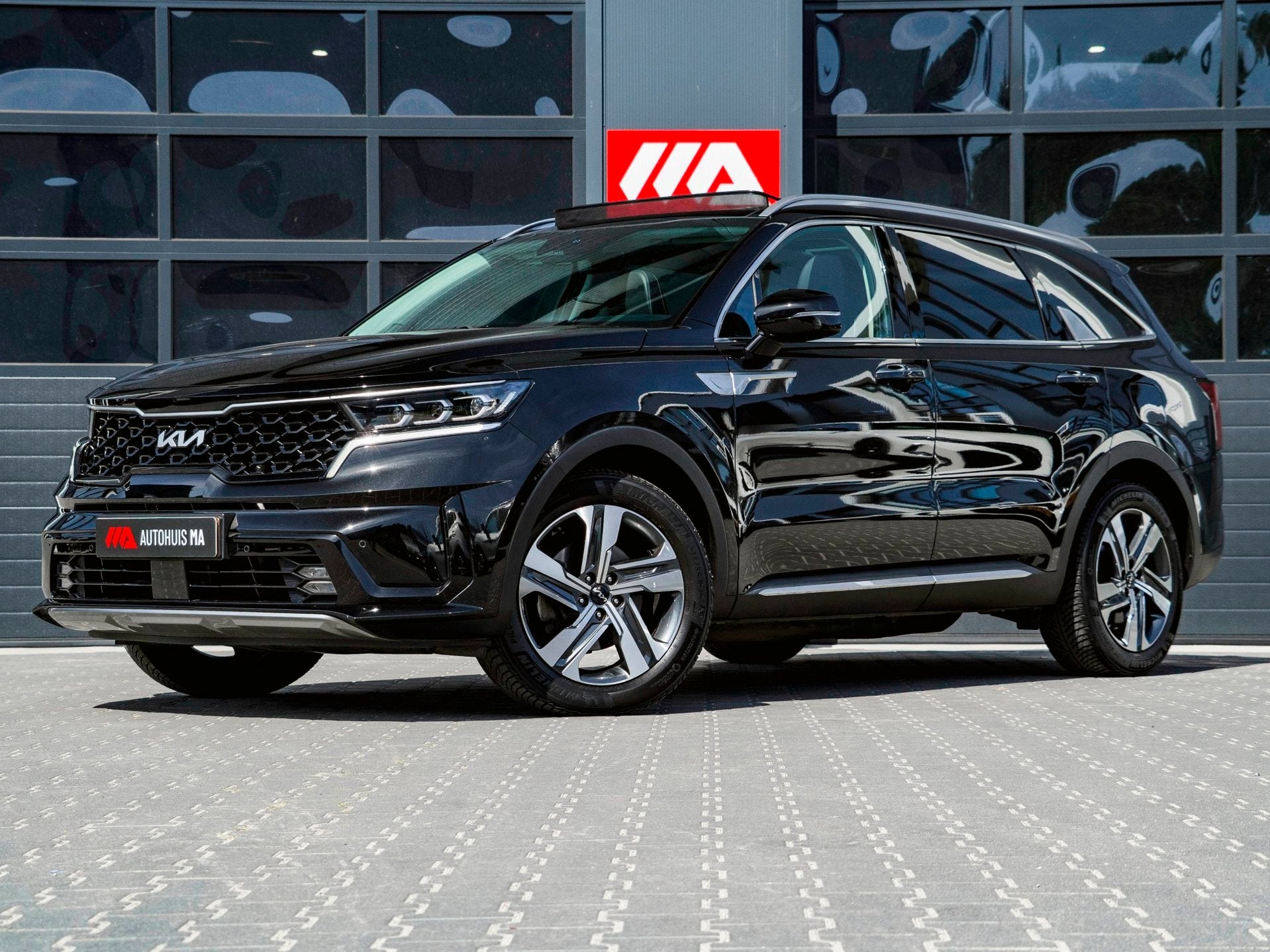 Kia Sorento 1.6 T-GDI PHEV 4WD 7P | TREKHAAK | PANO | NL AUT, Auto's, Dealer onderhouden, Gebruikt, 4 cilinders, 7 stoelen