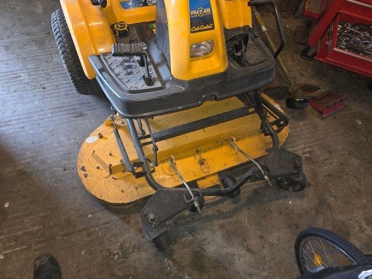 Cub Cadet Zitmaaier met Kawasaki Motor - Goede Staat, Cirkelmaaier, Gebruikt, Elektrische starter, Ophalen of Verzenden