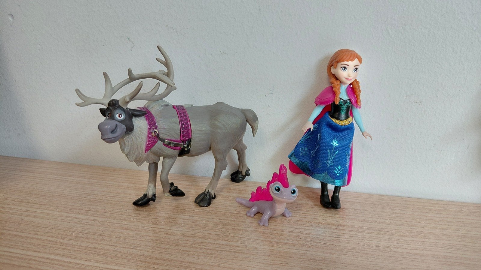 3 frozen Disney poppetjes, Ophalen of Verzenden, Zo goed als nieuw
