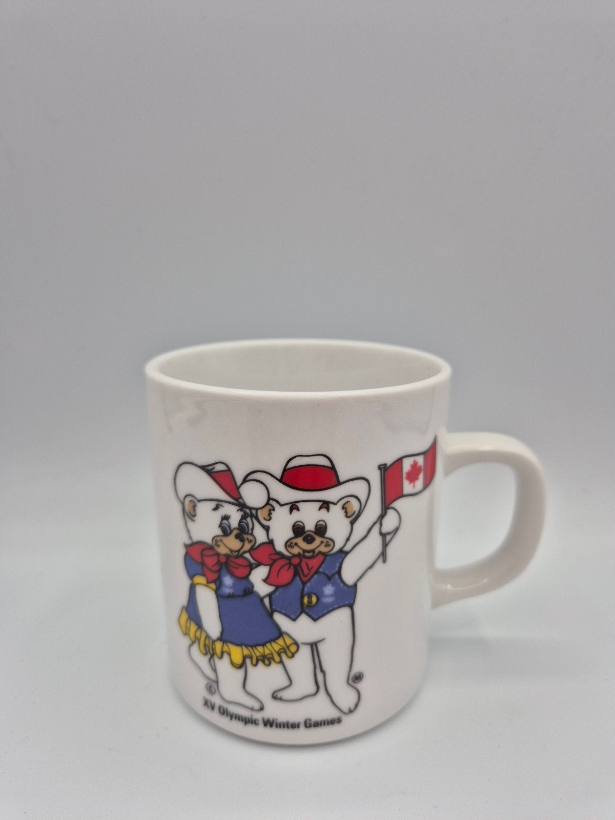 Vintage Olympische Winterspelen 1988 Calgary Mok, COA 1983, Oakville, Ontario, Overige merken, Keramiek