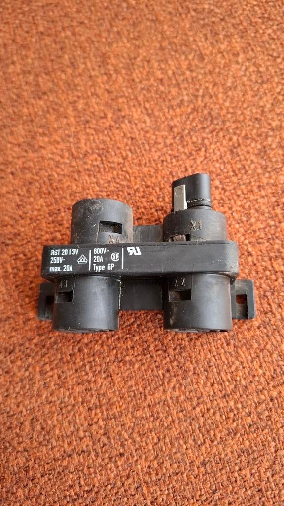 Wieland Verdeelblok RST 20i3V 250V 20A Type 6P + 2 stekkers, Doe-het-zelf en Verbouw, Elektra en Kabels, Gebruikt, Overige typen