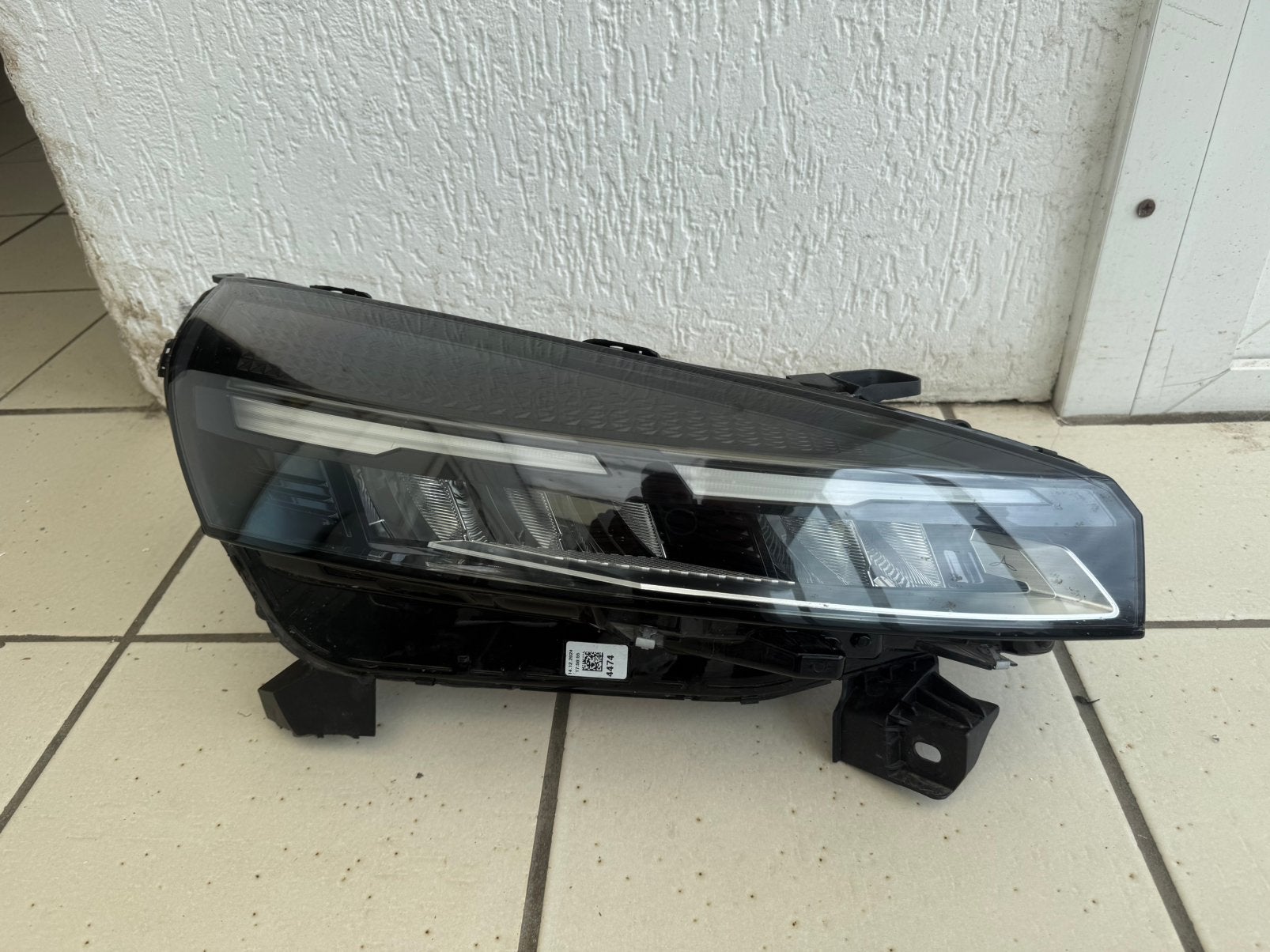 Koplamp Renault CLIO 5 2024-2026 LED Rechts 260103507R, Ophalen, Nieuw, Renault