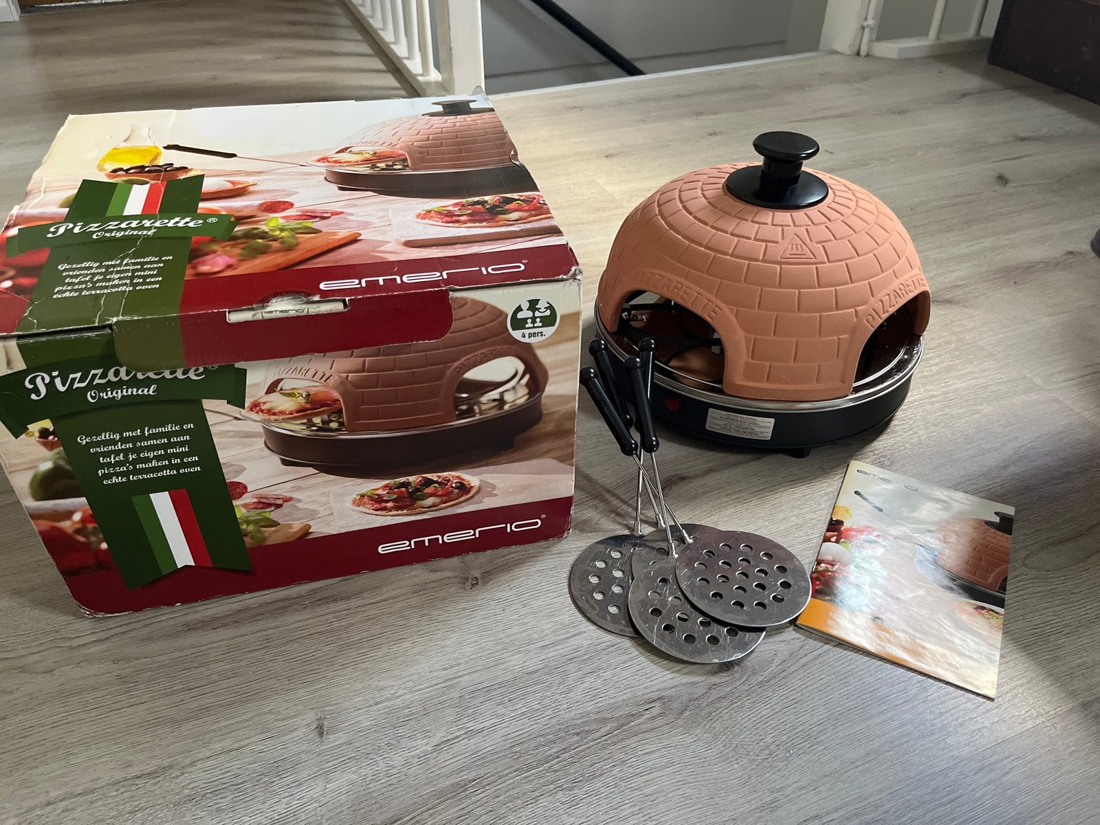 Emerio Pizzarette Original - Pizzaoven voor 4 personen, Ophalen of Verzenden, Steen/keramiek, Meerkleurig, Overige merken