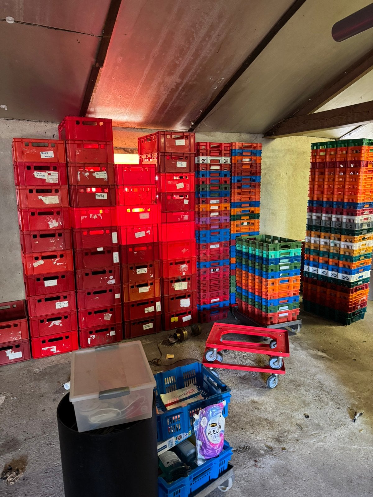 Kratje gratis ophalen in baarn (dicht bij hilversum), Ophalen, Gebruikt, Minder dan 35 cm, Minder dan 40 cm