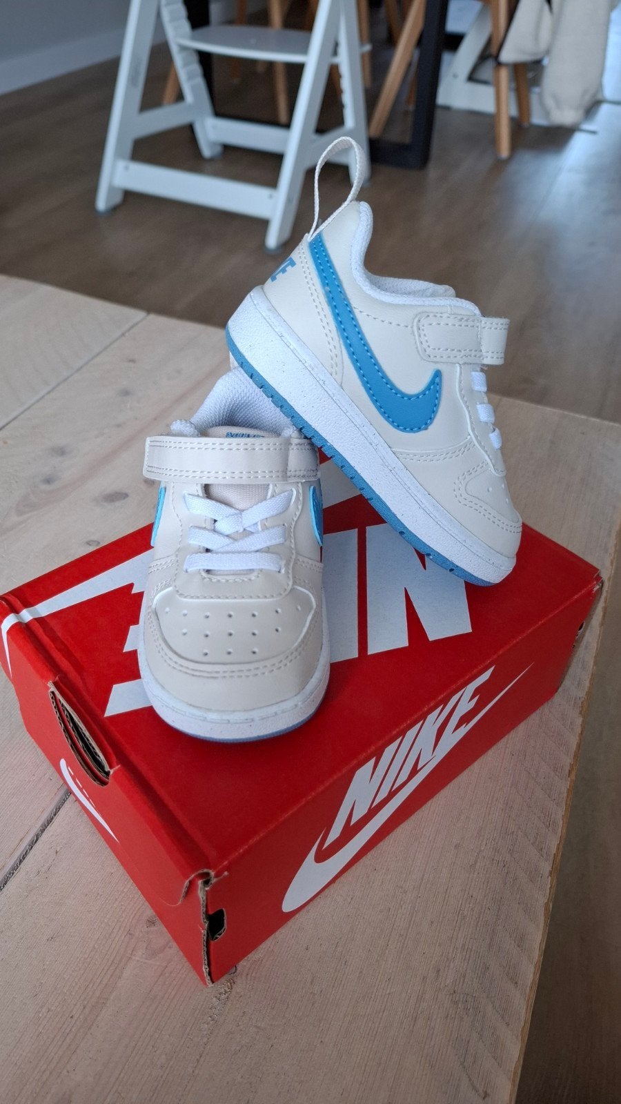 Nieuwe Nikes Maat 21, Ophalen of Verzenden, Nieuw, Nike, Jongen of Meisje